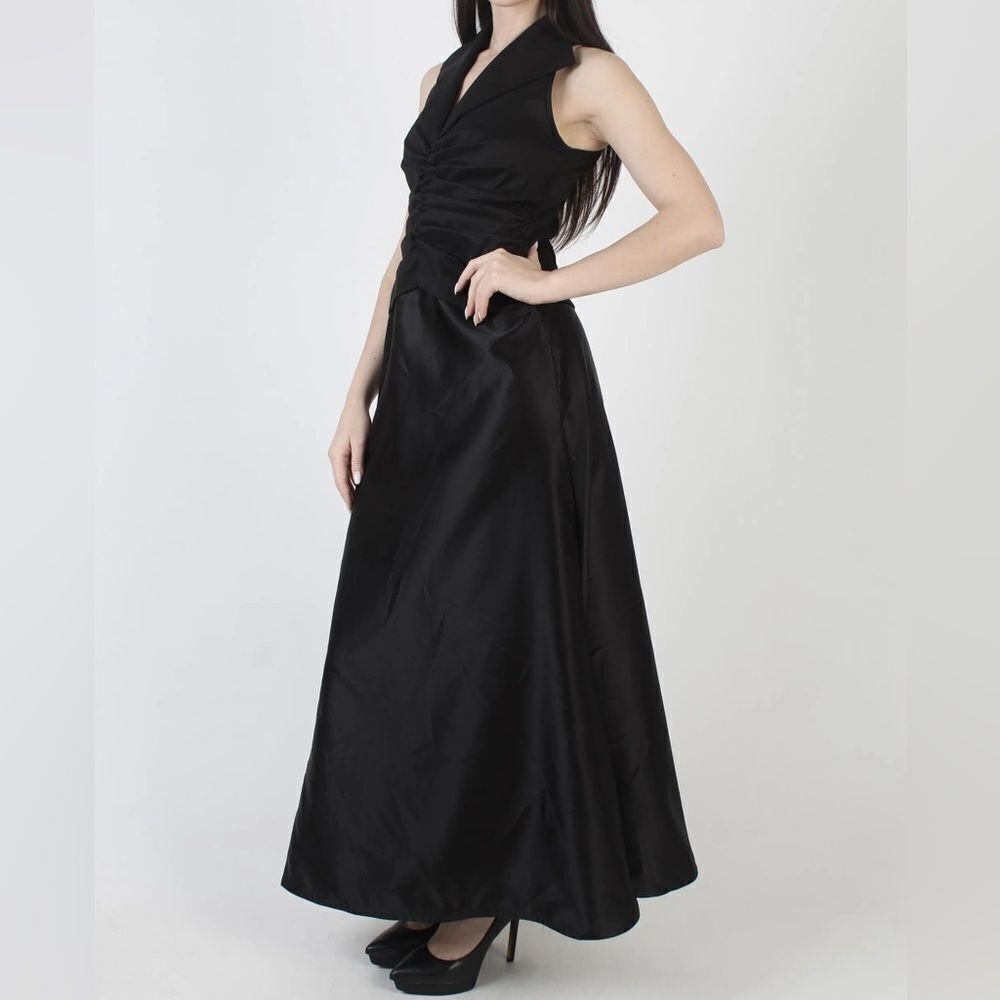 Tadashi Shoji Black Sleeveless v neck ruched a line Collared Formal maxi gown